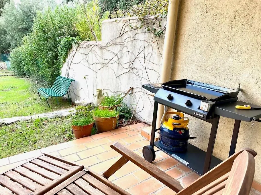 شقة Le Corton - 45M2 - Parking - Jardin - Wifi كاسيس فرنسا